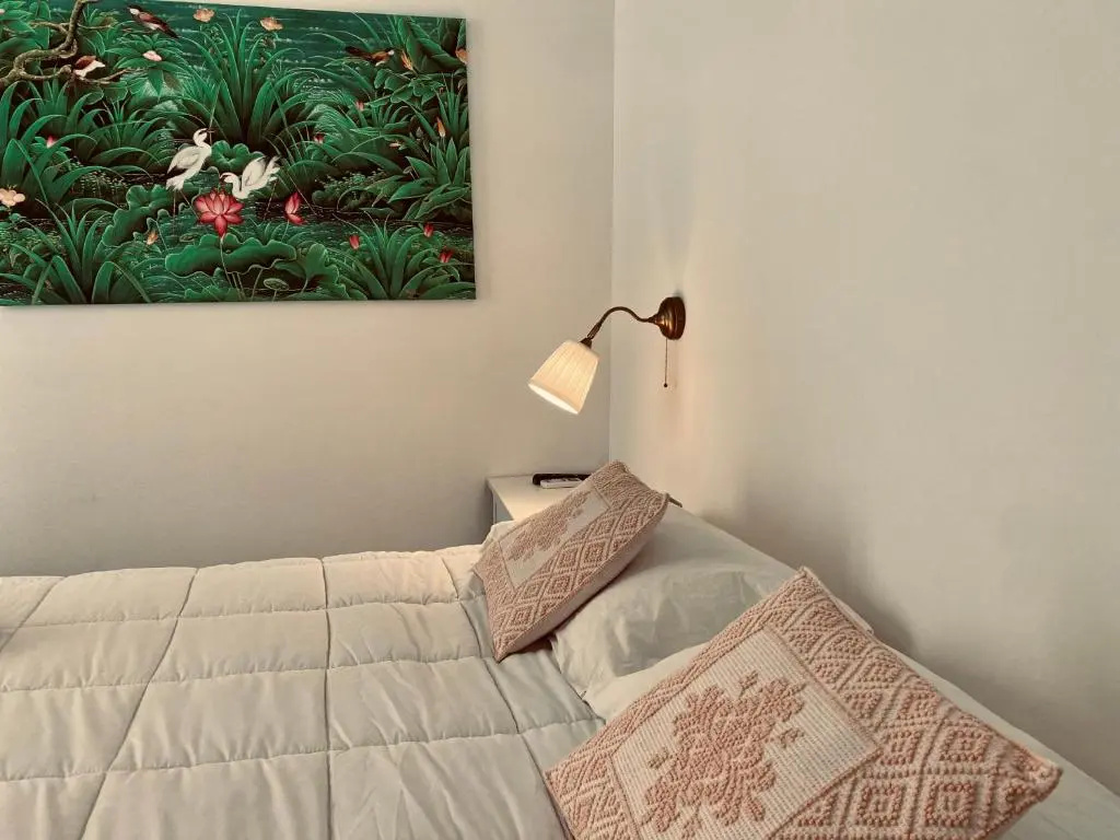 Deluxe Double room with balcony (full double bed)