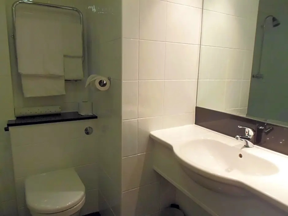 Lakeside International Hotel - Chambres