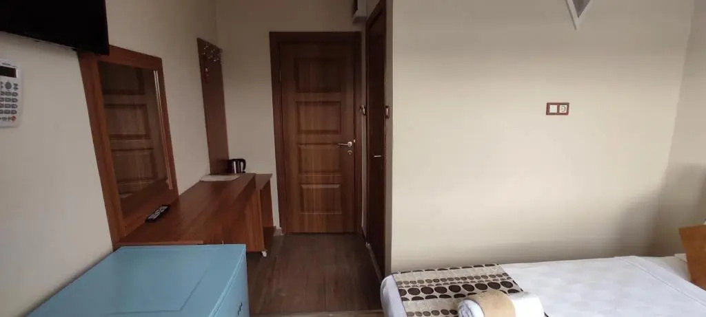 Double room with sea view (full double bed)