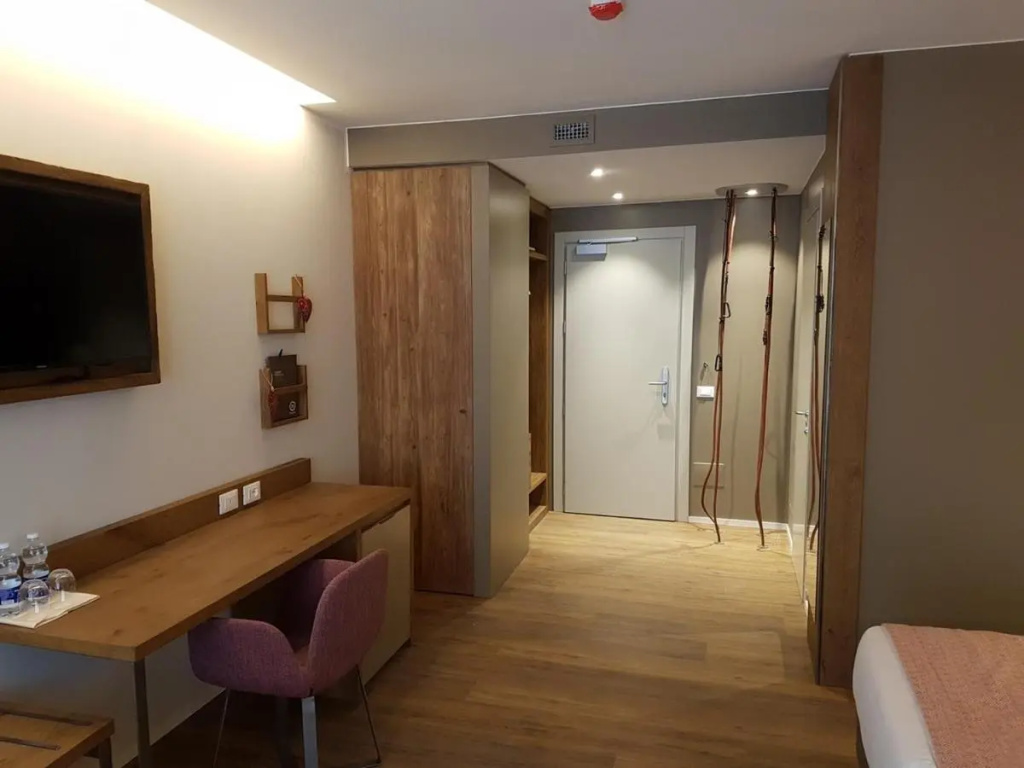 Hotel photo 11