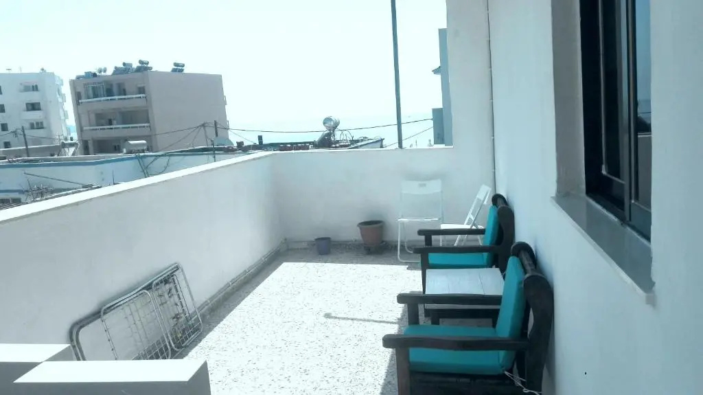 3rd floor appartment in the center with sea view