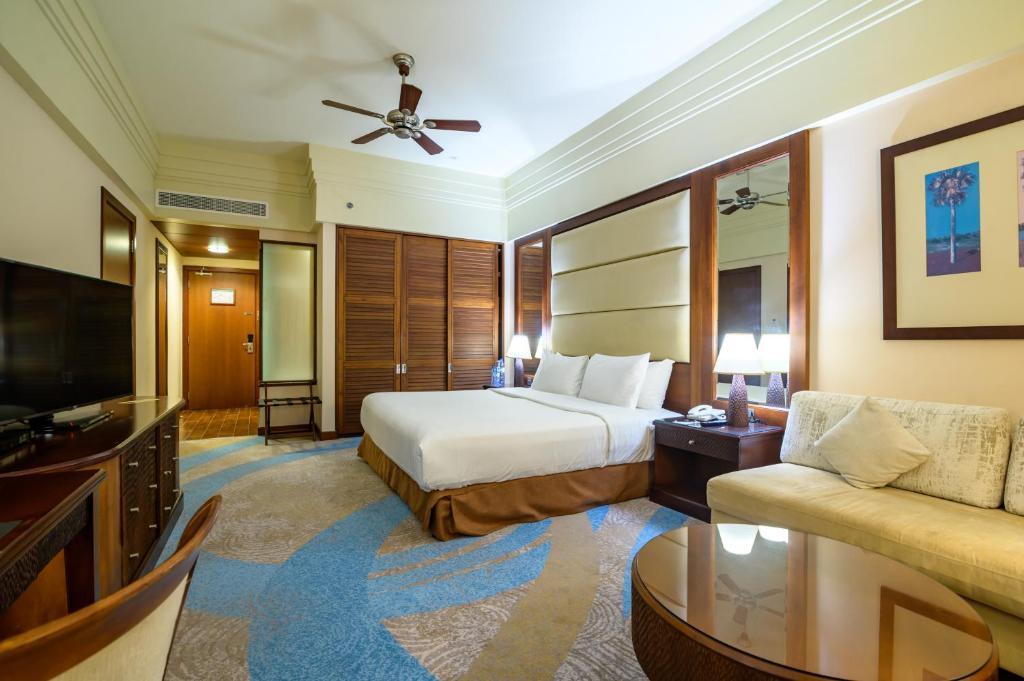 Danat Jebel Dhanna Resort