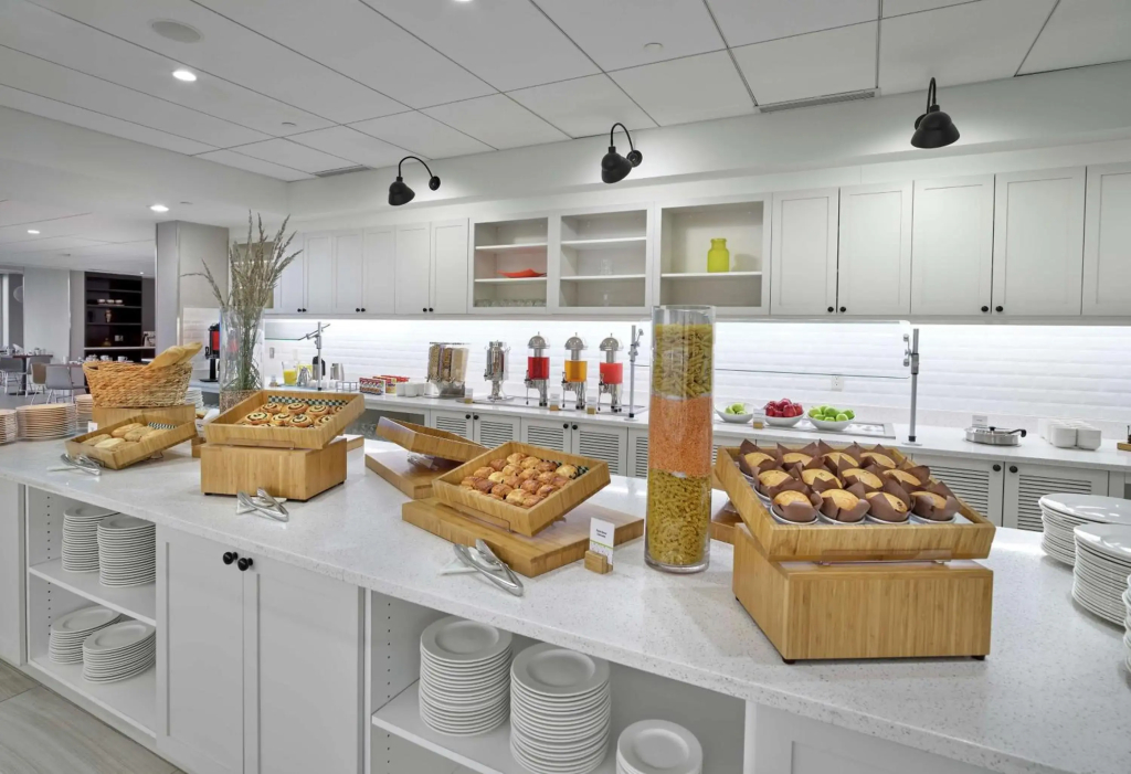 DoubleTree by Hilton Edmonton Downtown - фото 14