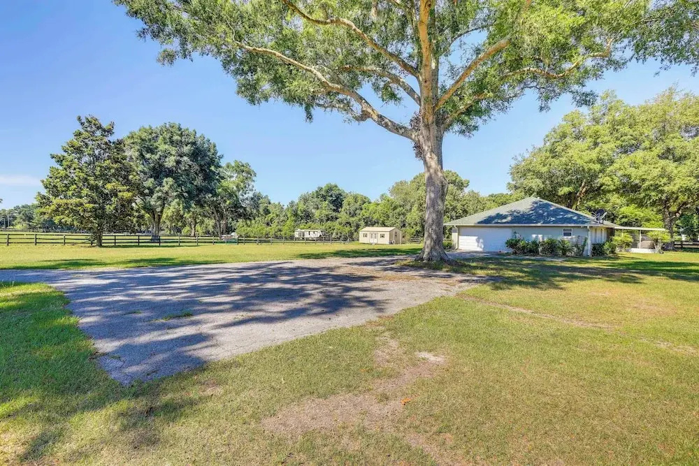 Ocala Retreat, 2 Mi to World Equestrian Center!