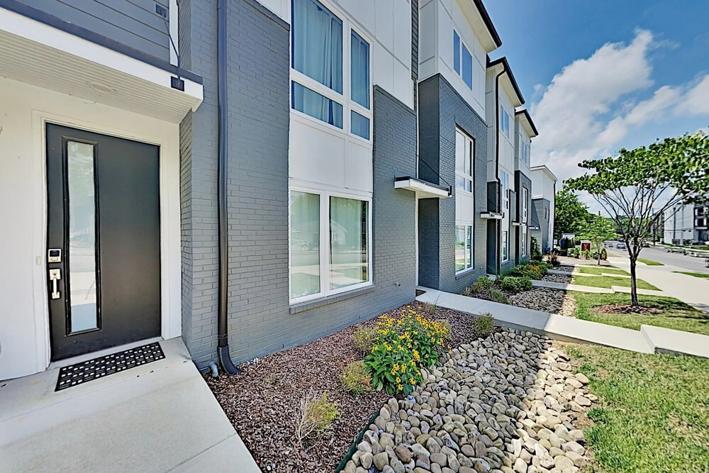 1050etln 3 Bedroom Townhouse