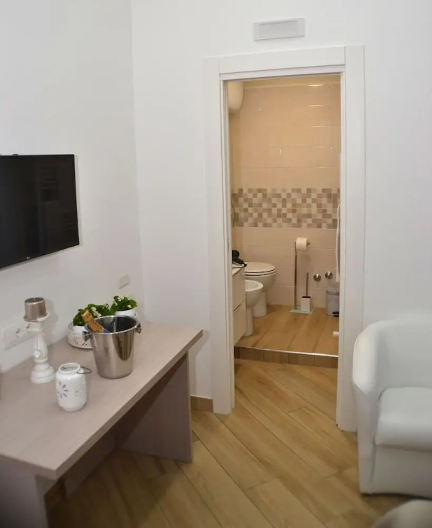 Deluxe Quadruple room with city view