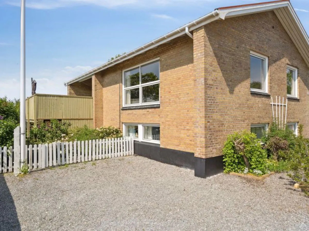 "Gisella" - 1.2km from the sea in NW Jutland