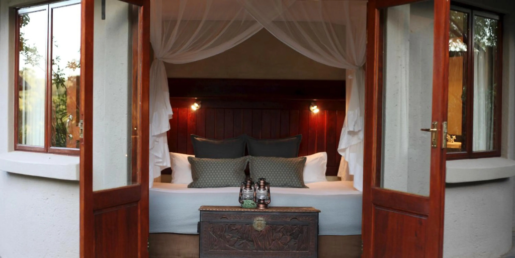 Ivory Wilderness River Rock Lodge — 5
