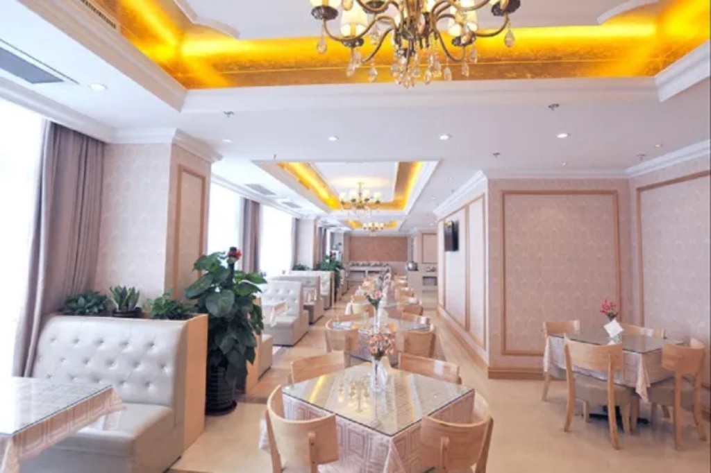 Vienna Hotel (Changshu Binjiang) — фото 1
