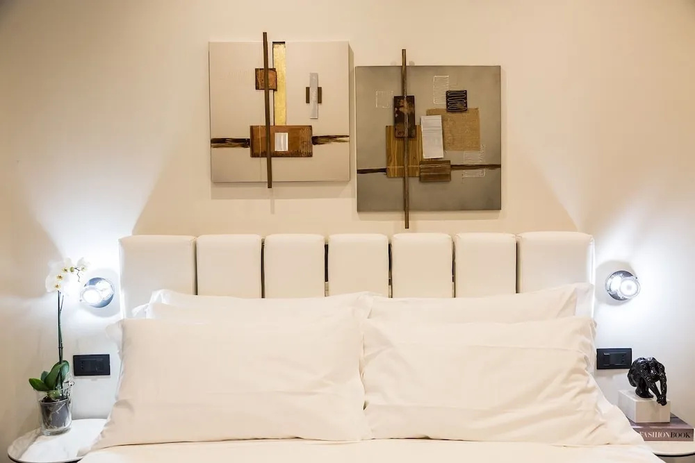 Deluxe Double room with balcony (full double bed)