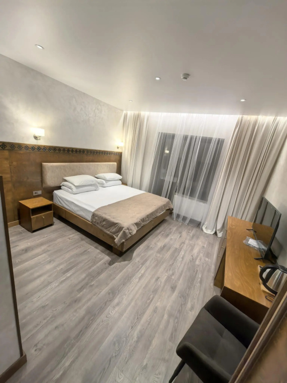 Standard Double room with balcony (full double bed)