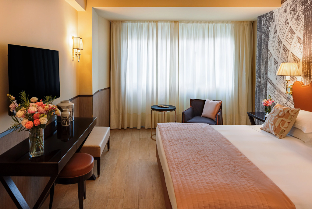 Deluxe Double room (full double bed)