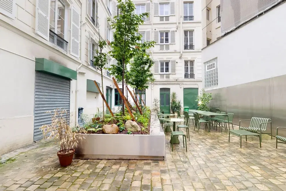 Joivy Pleasant 1-bed Flat w/ Shared Courtyard