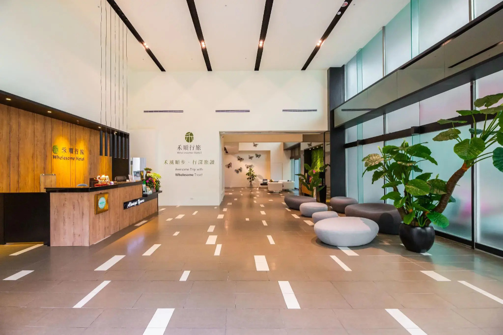 YOUR Hotel