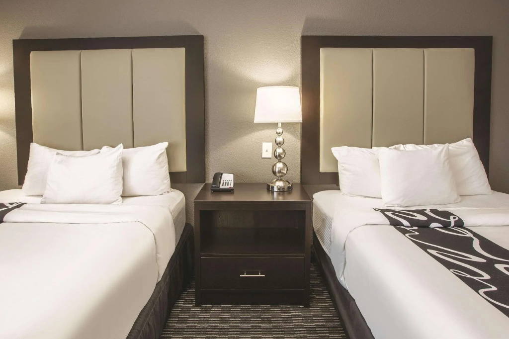 La Quinta Inn & Suites by Wyndham Hattiesburg - I-59 - Chambres