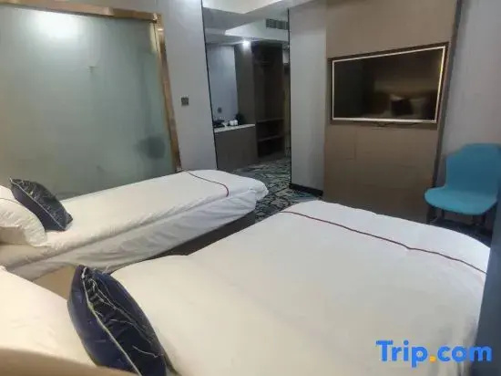 Triple Suite