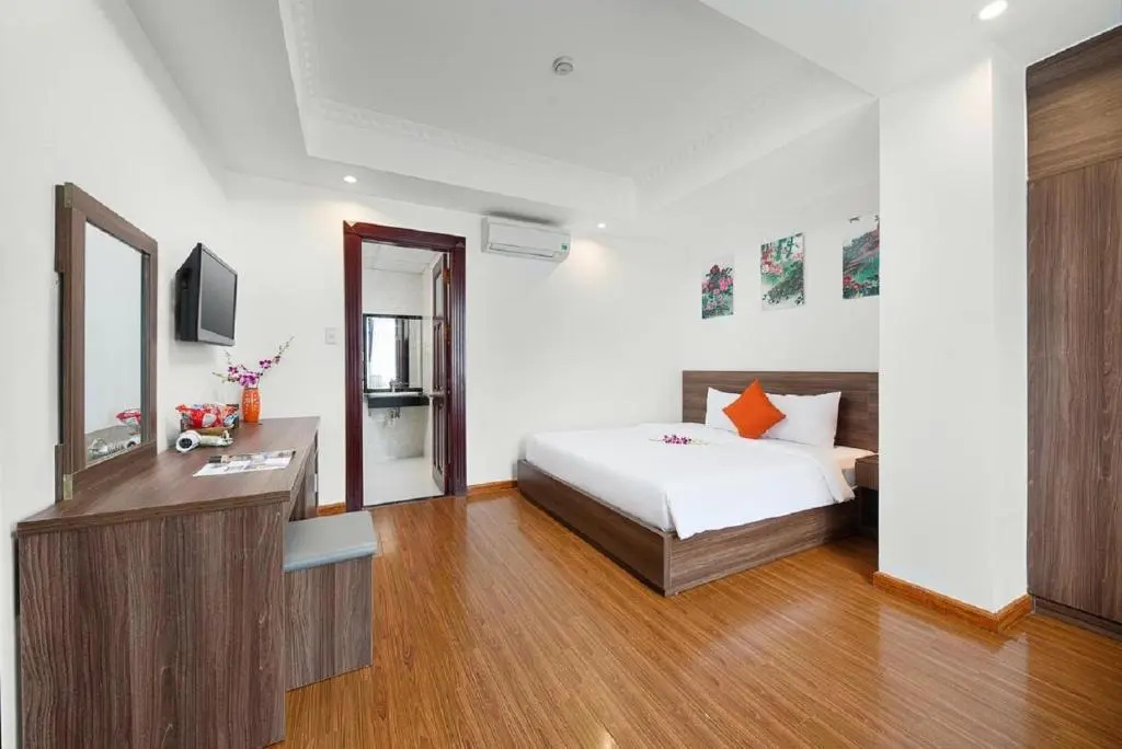 Deluxe Double room (full double bed)