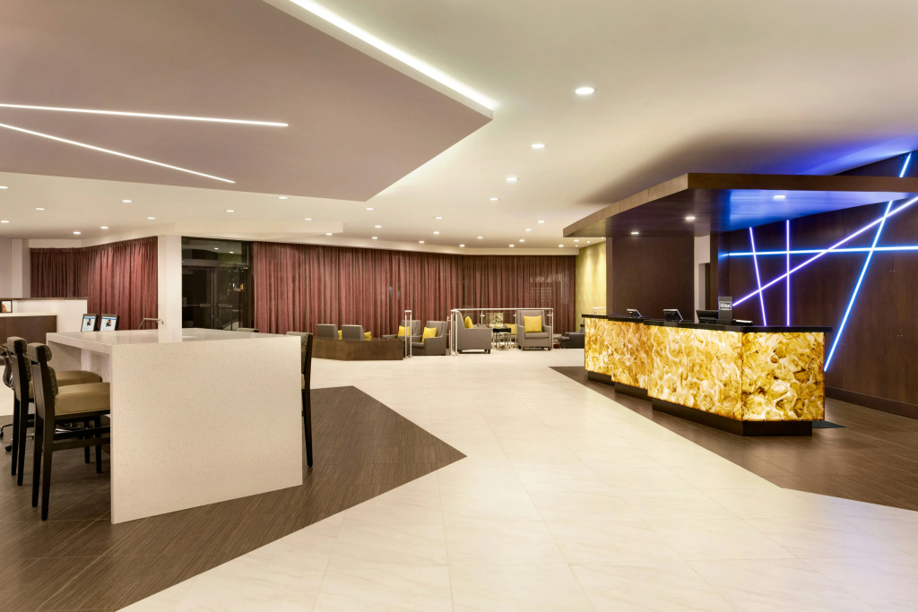 DoubleTree by Hilton Toronto Airport West - Général