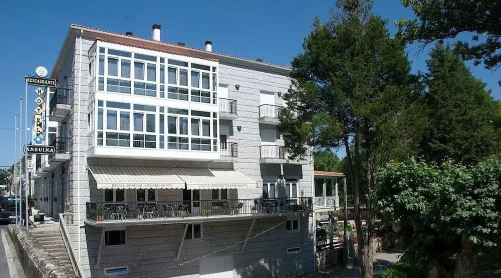 Hotel Ansuiña