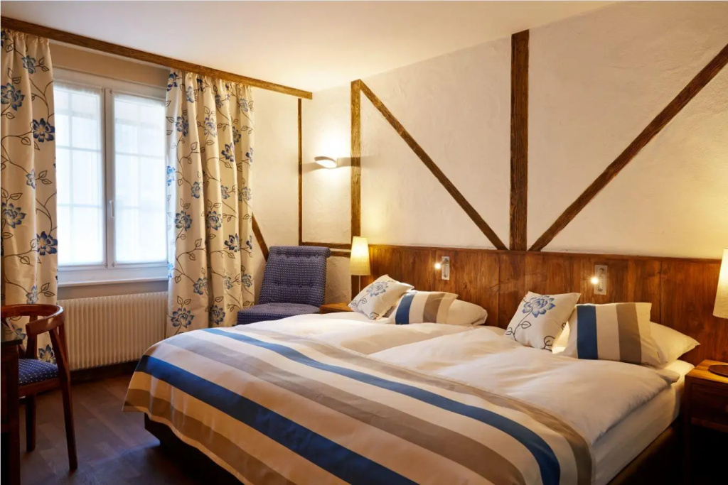 Standard Double room (full double bed)