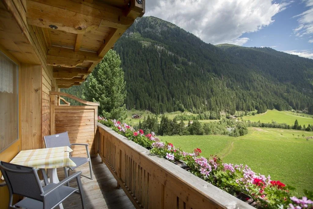 Balcony & Terrace