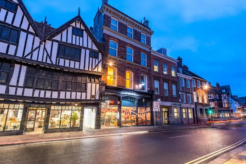 Newly Converted Apartment Rowntree House Shambles