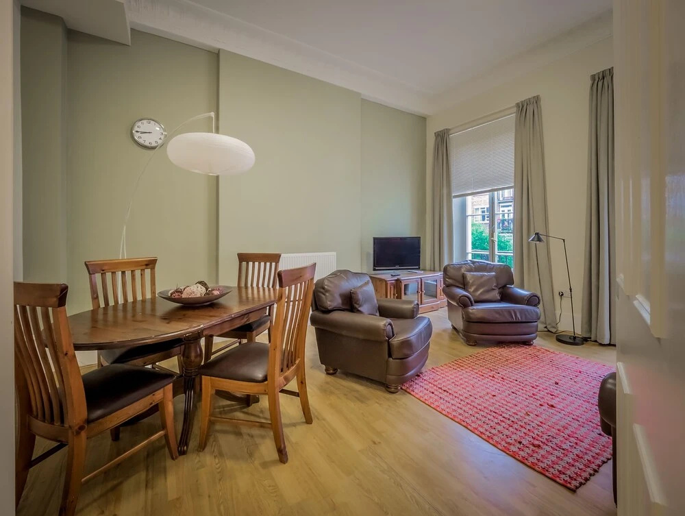Отель LSE Passfield Hall - Campus Accommodation в Лондоне