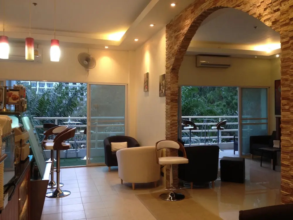 View Talay 6 Condominium by Honey - Général