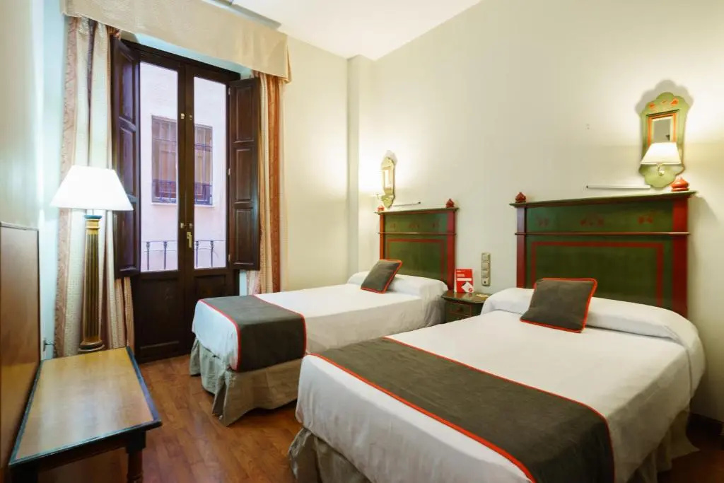 Economy Double room (twin beds)