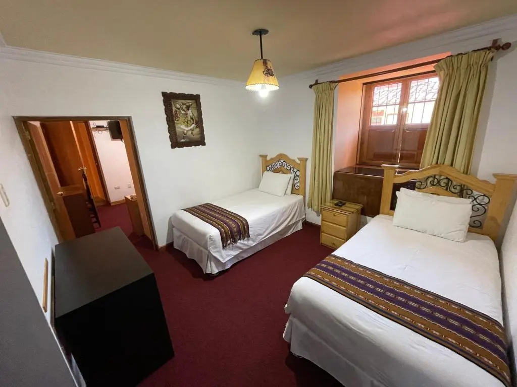 Standard Triple room