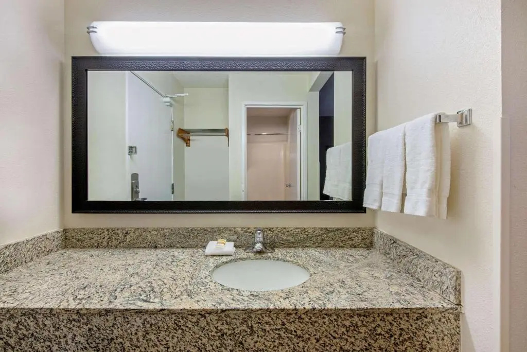 La Quinta Inn & Suites by Wyndham Harrisburg Airport Hershey - Chambres