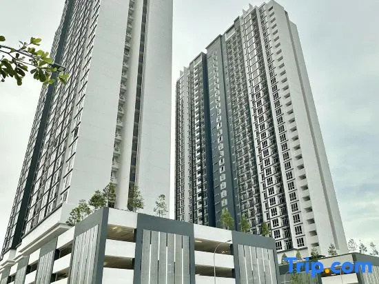 Paragon Residence Straits View by Stayrene