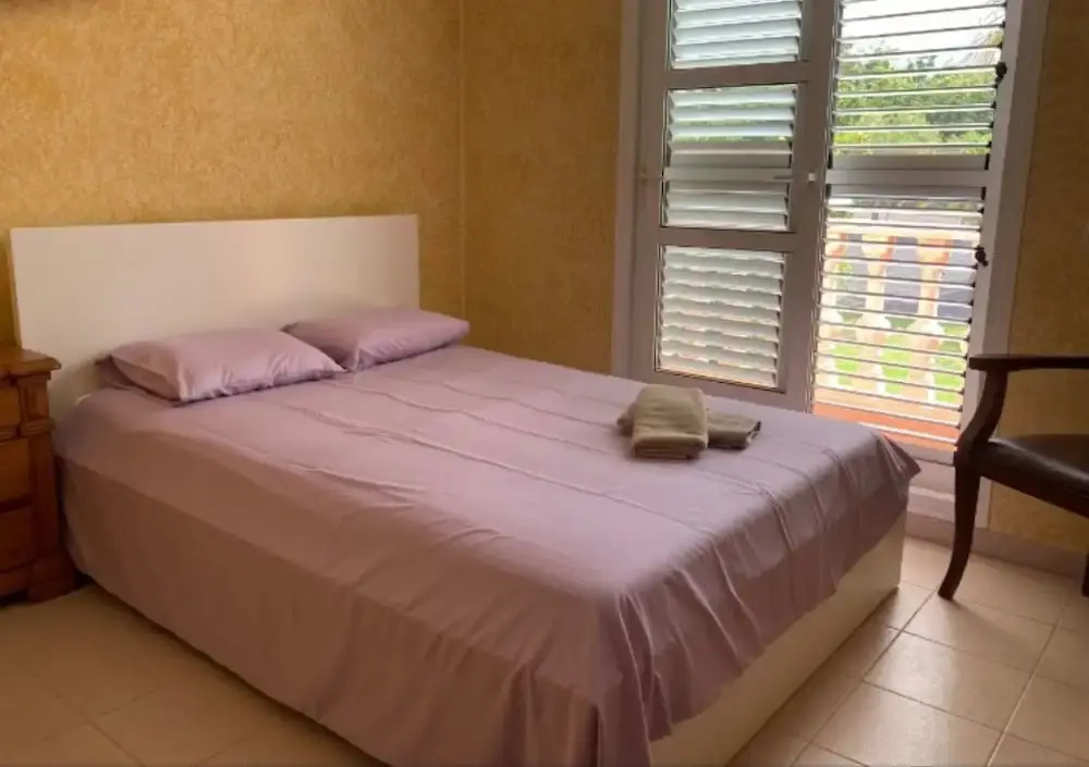 Double room (full double bed)