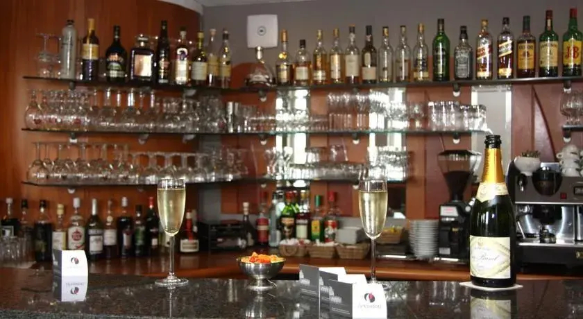 Aero44 Hotel Charleroi Airport - фото 7