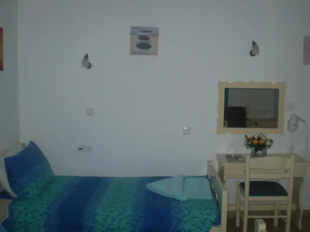 Economy room