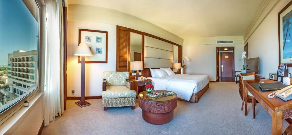 Danat Jebel Dhanna Resort