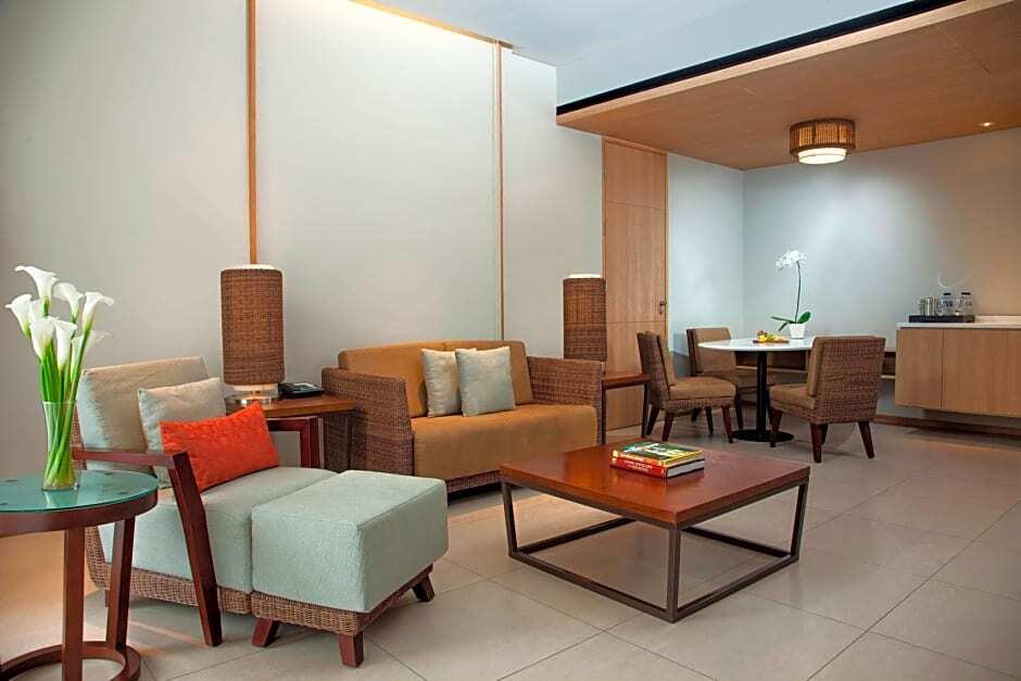 Courtyard By Marriott Bali Seminyak Resort