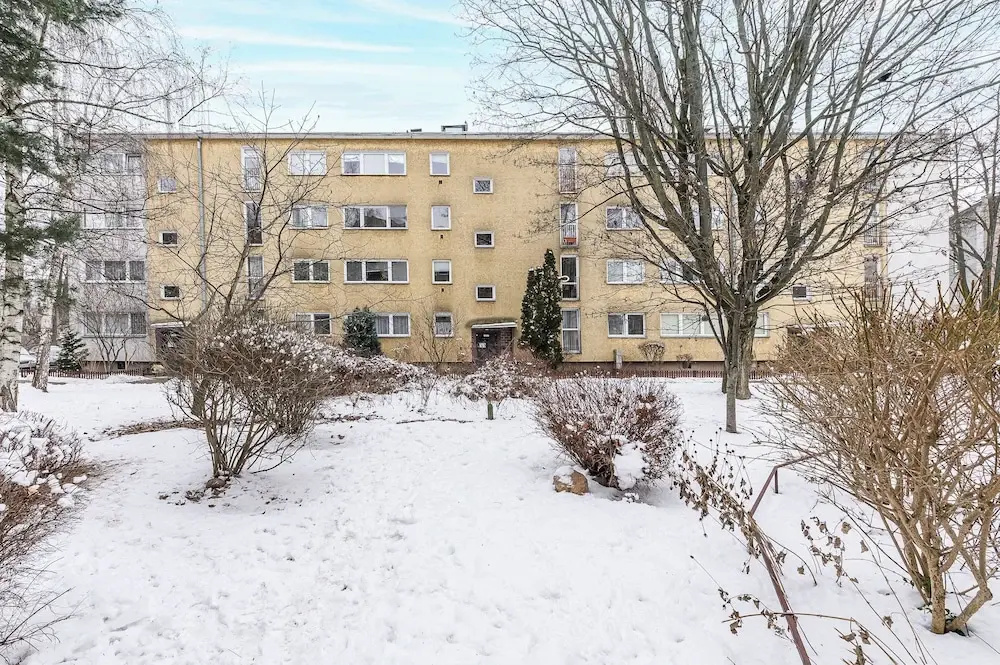 Lumina cozy 3-room apart near the metro