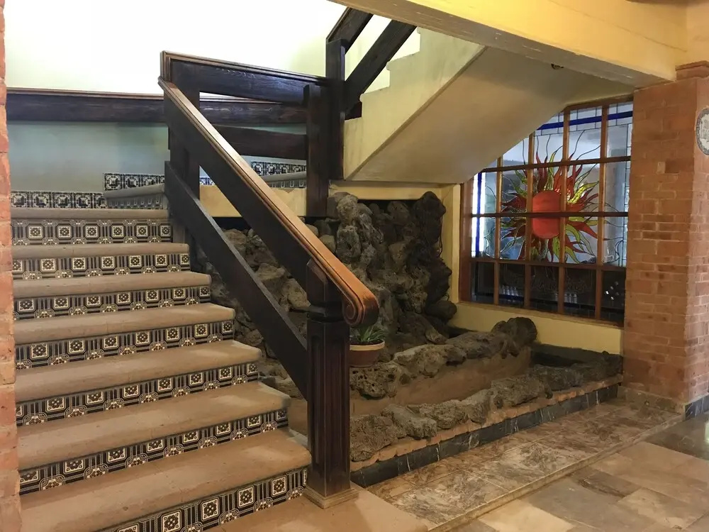Lobby & Reception