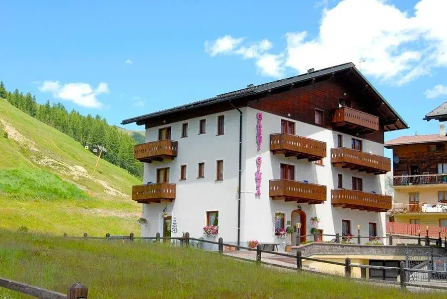 Hotel photo 11