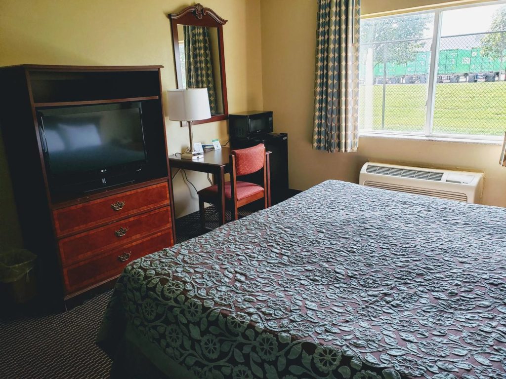 Springfield Suites — 4