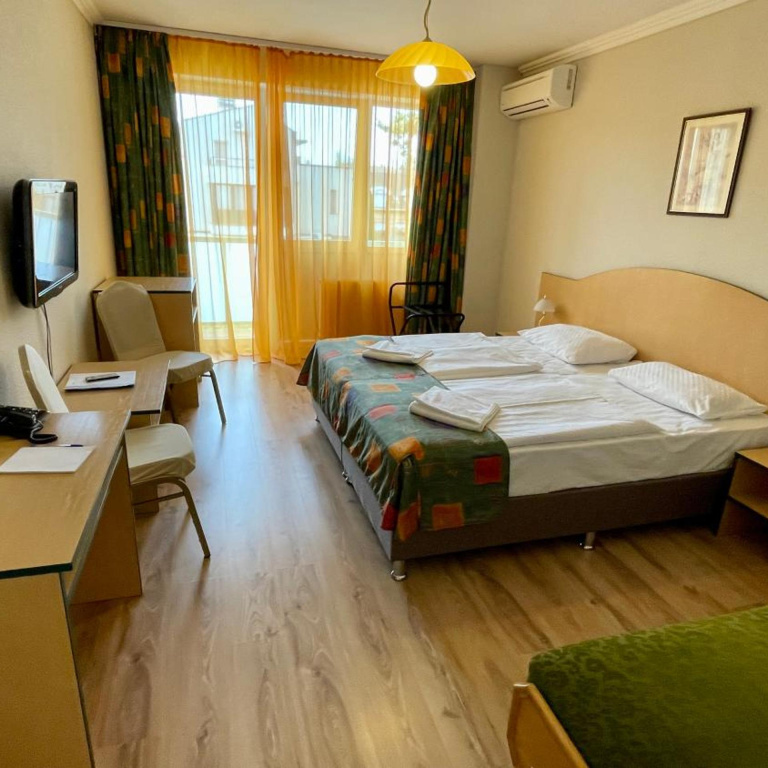 Hotel photo 12