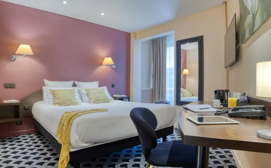 Brit Hotel Les Voyageurs - Général