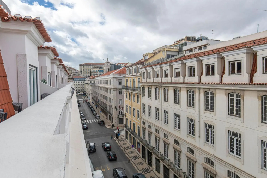 Stunning Apartment in Heart of Lisbon by LovelyStay