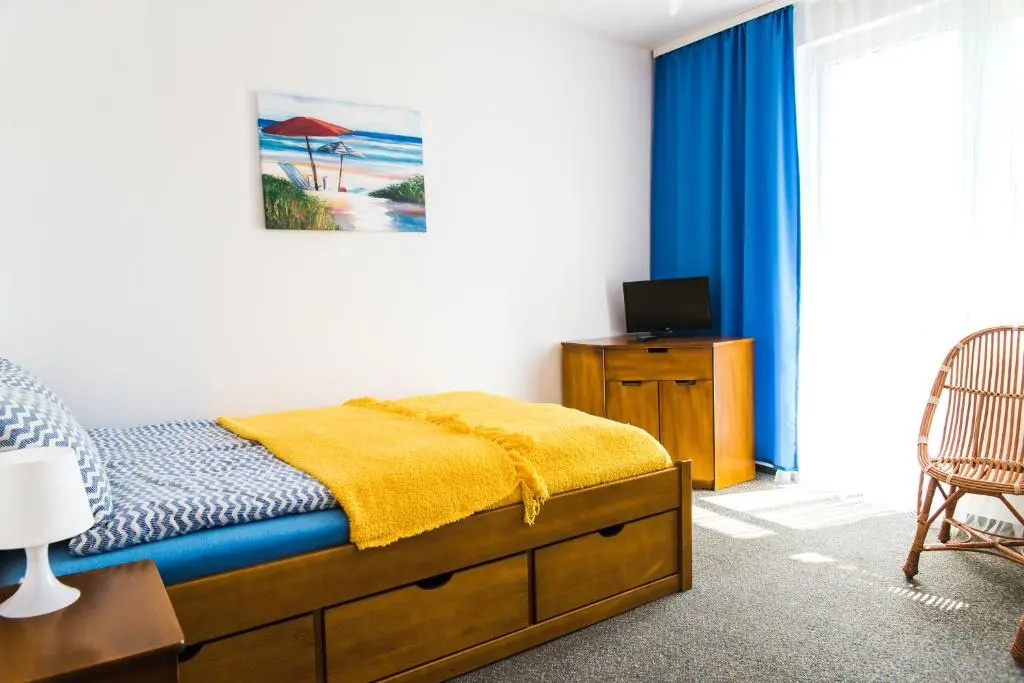 Standard Double room with balcony (full double bed)