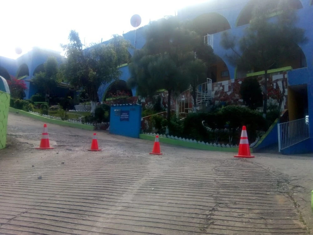 Hotel Paz En La Tormenta