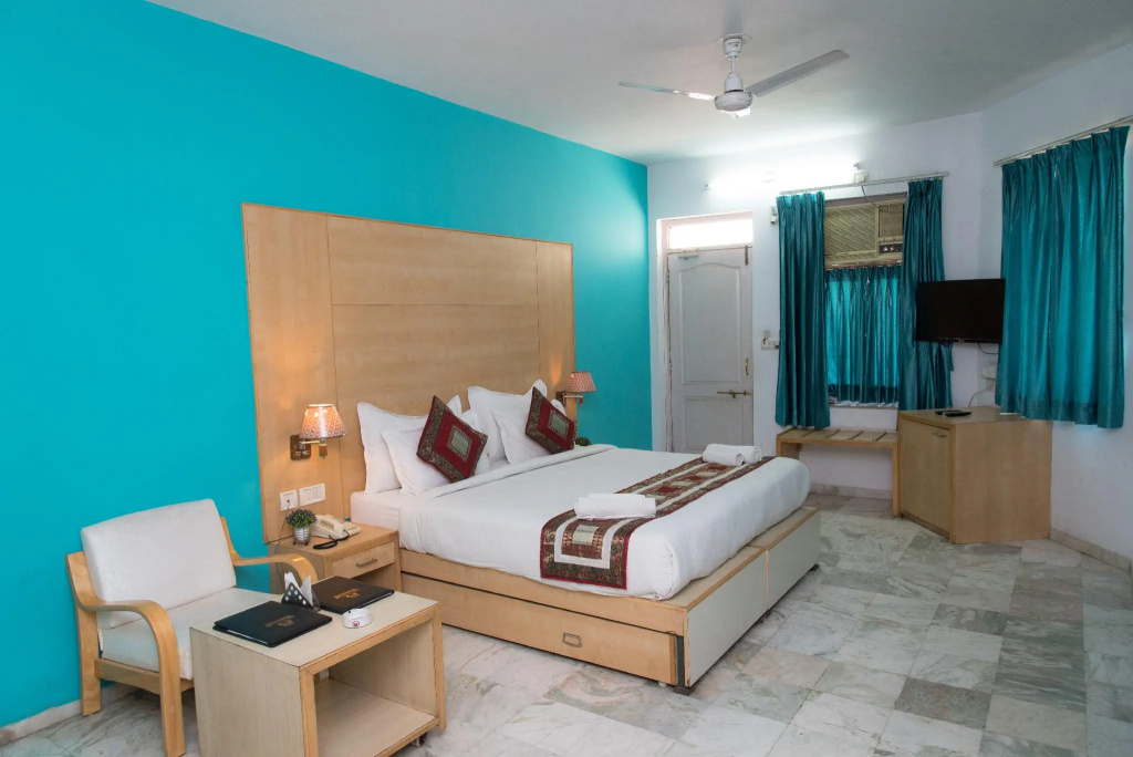 Superior room