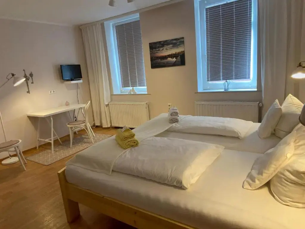 Hotel Pension Mandy - Chambres