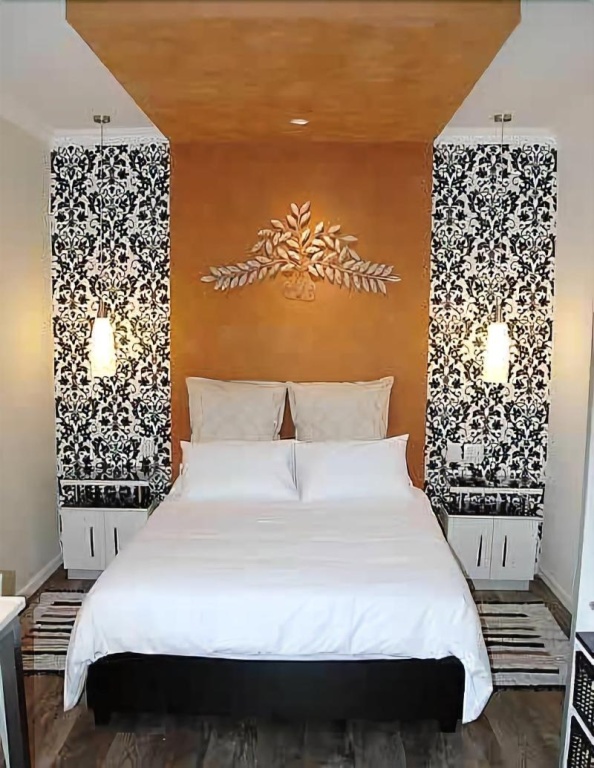 Knysna Inn — 4