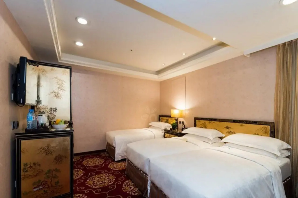 Royal Seasons Hotel Taipei Nanjing West - 4